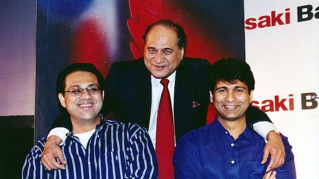 bajaj-family Mukesh Ambani tops Forbes 2025 list, India's richest people lost 100 billion dollars in a year