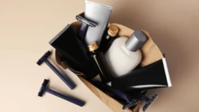 grooming-kit-men-2025-06-6bfb814b2b7fb950d7b6e15339ca5c03 Karva Chauth 2025: Gift idea for wives and husbands