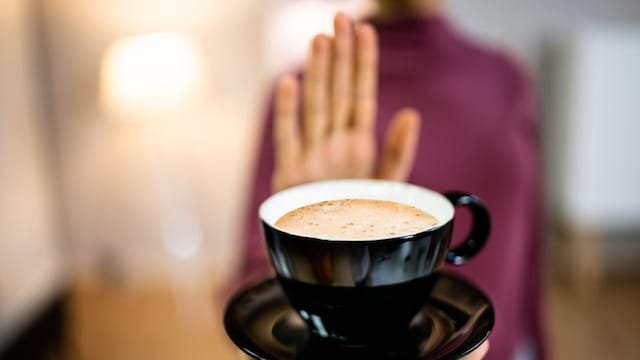 karwa-chauth-2025-aviod-caffine-2025-10-59fee12de8bbe165939b84019b1ae1bc Karva Chauth 2025: Fasting Tips required to stay active throughout the day